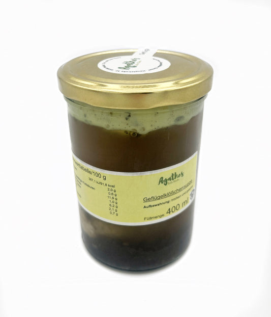 Agathes Geflügelklößchensuppe