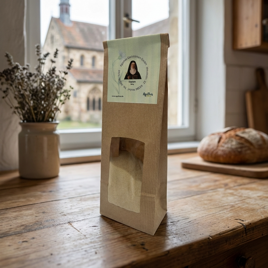 Dptam Gewürz 100 g Tüte, Brot im Hintergrund